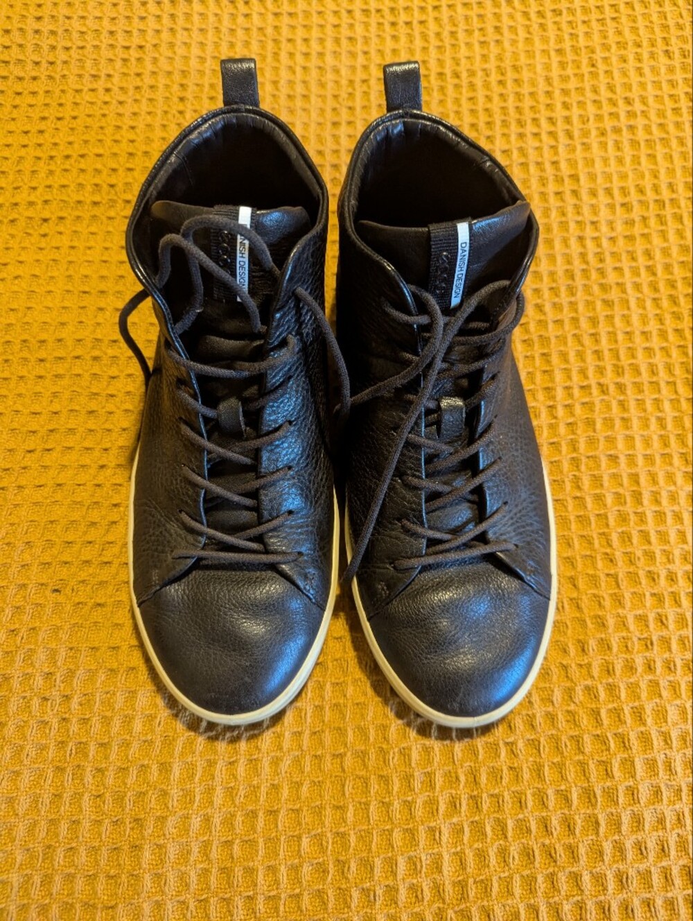 Ecco Black Leather Lace-Up Women's Boots. 7